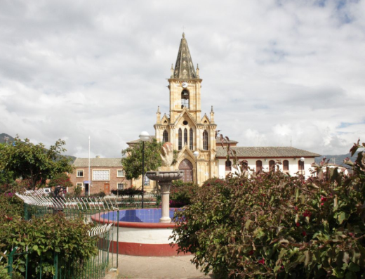 “Nuevo Colón Boyacá café aromático Casa Larga Casa Museo cascada Chorrera Semana Santa Carrera 5 #5-10 centro Boyacá agroturismo xueturismo”