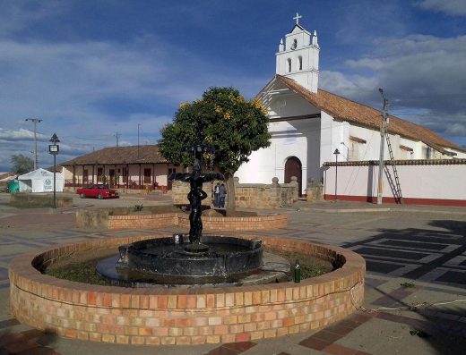 “Oicatá Boyacá Iglesia San Miguel colonial Cascada Piedras Encantadas Semana Santa Carrera 5 #4-25 Tundama turismo rural noreste xueturismo”