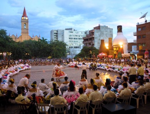 Neiva — Capital del Huila y Festival del Bambuco en San Pedro