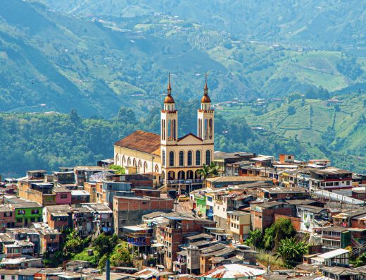Manizales — La Ciudad del Café y la Puerta al Nevado del Ruiz en Caldas