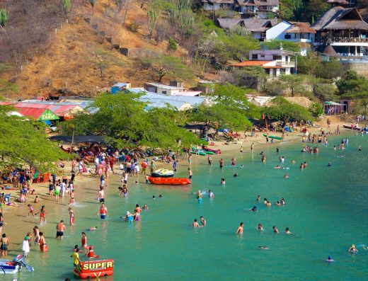 Taganga — El Pueblo de Pescadores y Capital del Buceo en Santa Marta