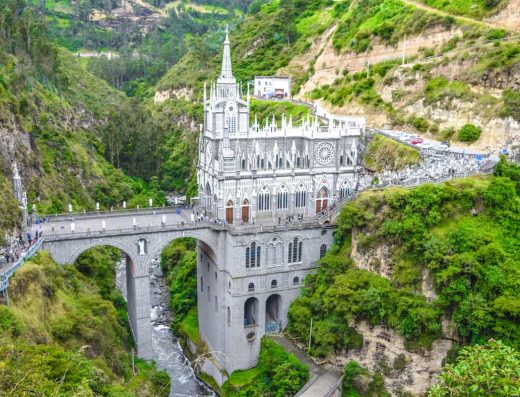 Santuario de Las Lajas — La Iglesia Más Bella de Colombia sobre un Abismo
