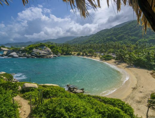 Parque Nacional Natural Tayrona – Playas Virgenes y Naturaleza en Santa Marta 🌊
