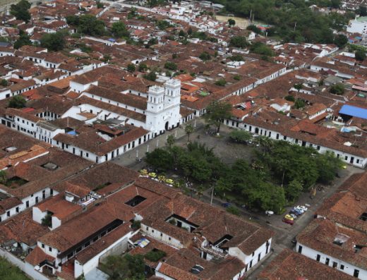 San Juan de Girón — La Ciudad Blanca y Monumento Colonial 🕯️⚪