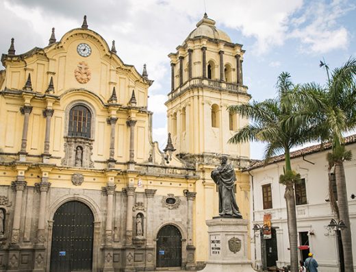 Popayán — La Ciudad Blanca de Colombia y Capital Gastronómica