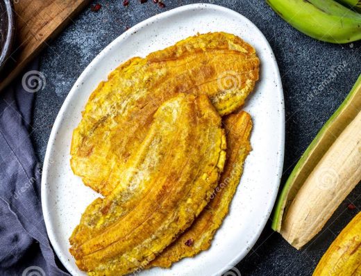 Patacones — Platano Verde Frito y Aplastado del Caribe Colombiano