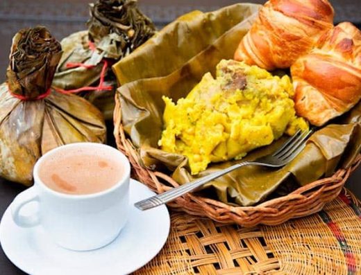 Tamal Tolimense — Masa de Maíz Rellena que Despierta a Colombia en Navidad