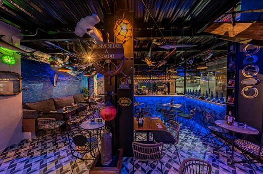 Restaurante Maré — Mariscos Frente al Mar en Cartagena, Colombia