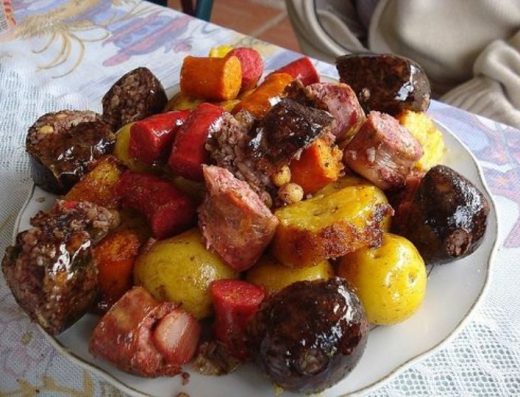 🍖 Fritanga Colombiana — El Festín de Sabores Callejeros