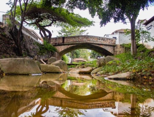 qué hacer en Girón Santander, turismo en Girón, San Juan de Girón, centro histórico de Girón, pueblos patrimoniales de Santander, arquitectura colonial Girón, turismo cerca de Bucaramanga