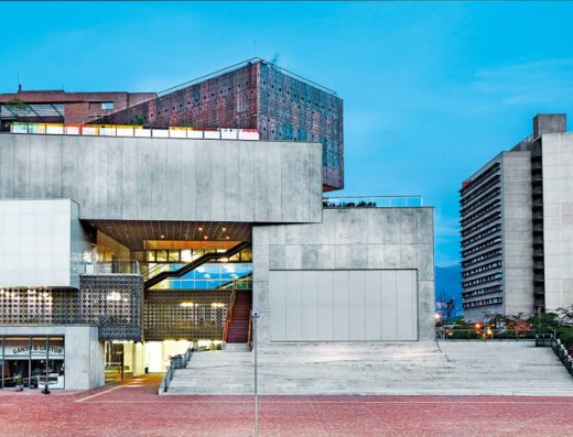 Museo de Arte Moderno de Medellín en Ciudad del Río con arquitectura industrial moderna y espacios culturales