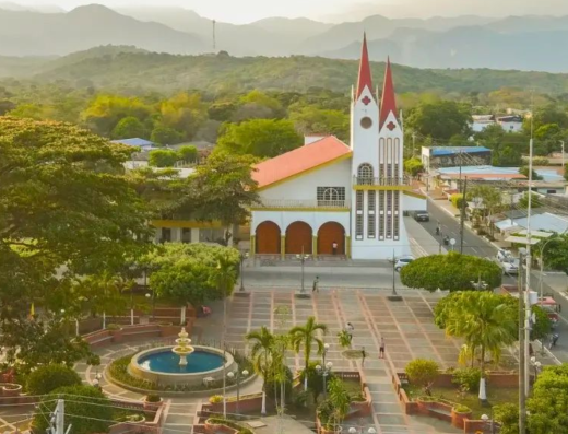 qué hacer en Tauramena, turismo en Tauramena, balnearios de Casanare, turismo de naturaleza en Casanare, piedemonte llanero, destinos turísticos de Casanare