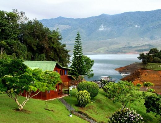 qué hacer en Ginebra Valle, turismo en Ginebra, Festival Mono Núñez, sancocho de gallina Ginebra, gastronomía Ginebra Valle, música andina colombiana, pueblos del Valle del Cauca