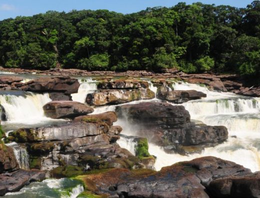 Jirijirimo Vaupés, Raudal de Jirijirimo Colombia, río Apaporis, turismo Vaupés, Yaigojé Apaporis, Amazonía colombiana, cascadas del Vaupés, ecoturismo Vaupés