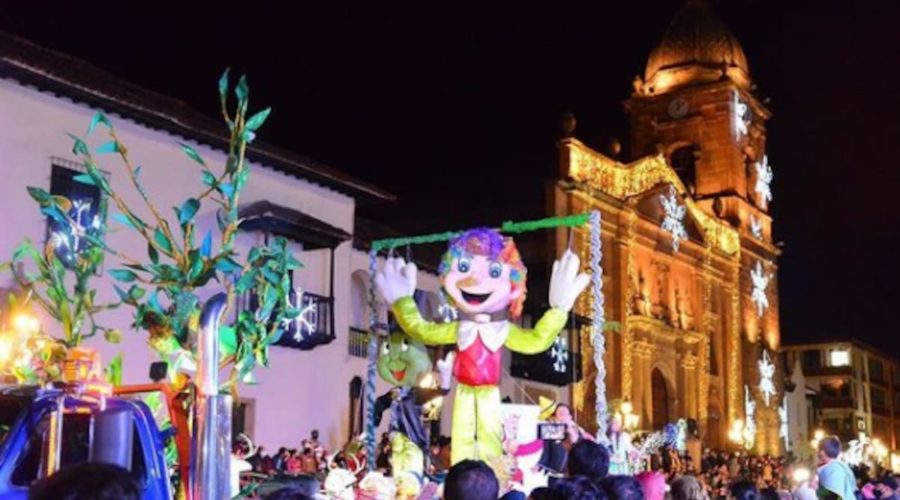 Tunja Resplandece con la Magia Inigualable del Aguinaldo Boyacense: Una Tradición que Encanta