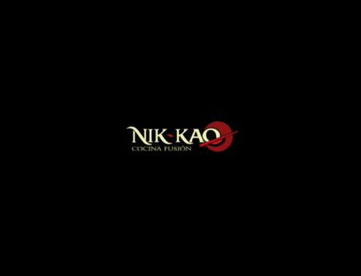 Nikkao Cocina Fusión en Tunja con sushi y platos modernos en ambiente elegante.