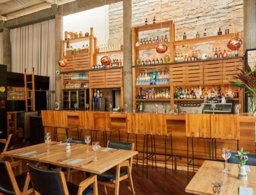 Sambombi Bistró Local restaurante con cocina colombiana moderna y platos gourmet.