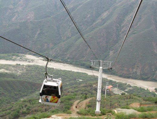 Cañón del Chicamocha — Maravilla Natural y Adrenalina Pura 🚠🏜️