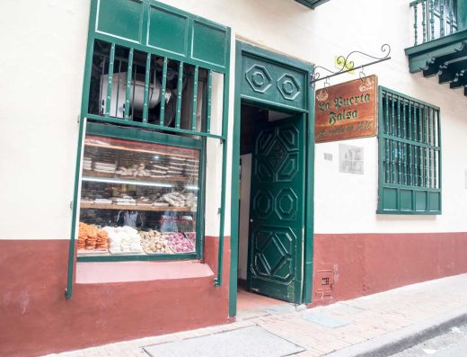 La Puerta Falsa — El Restaurante más Antiguo de Bogotá (desde 1816) ☕🍲