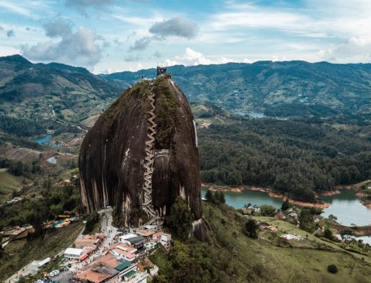 Guatapé — Piedra del Peñol y Embalse
