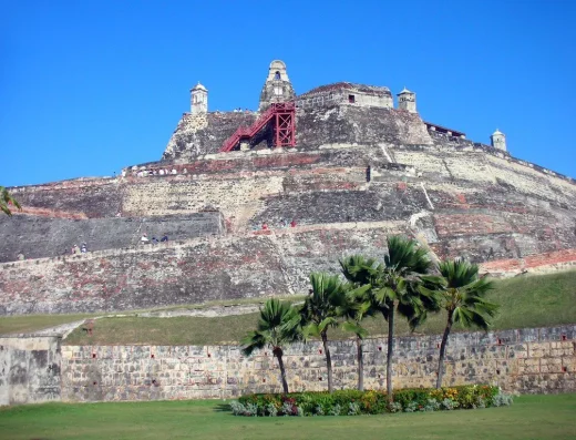 Cartagena de Indias — La Ciudad Heroica del Caribe Colombiano