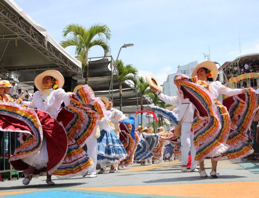 Festival Folclórico Colombiano — San Pedro en Ibagué, Capital Musical de Colombia
