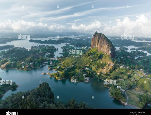 Guatapé — Piedra del Peñol y Embalse