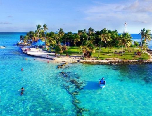 Cayo Acuario — La Playa Más Bonita de Colombia en San Andrés