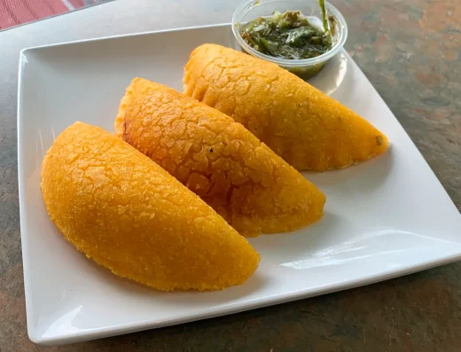 Clases de Cocina Colombiana — Aprende a Preparar Empanadas, Arepas y Más