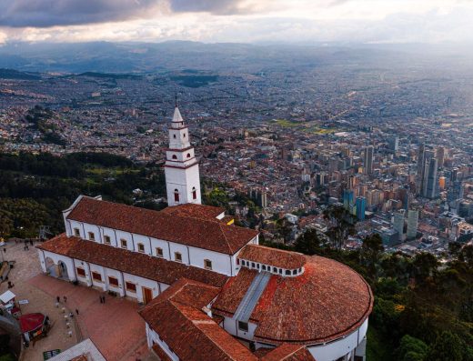 ⛰️ Cerro de Monserrate – El Santuario con Vista Panorámica de Bogotá