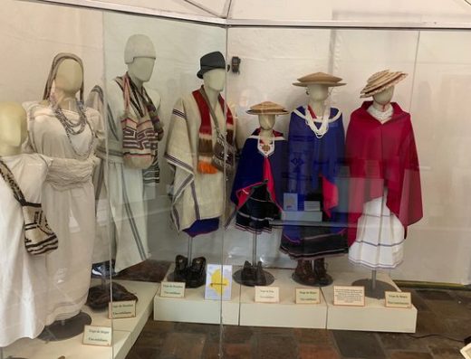 👘 Museo de Trajes Regionales – Cultura Popular de Colombia