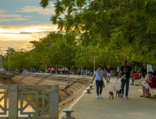 qué hacer en Lorica, Santa Cruz de Lorica, Mercado Público de Lorica, turismo en Córdoba, río Sinú, arquitectura republicana
