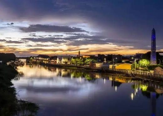 qué hacer en Lorica, Santa Cruz de Lorica, Mercado Público de Lorica, turismo en Córdoba, río Sinú, arquitectura republicana