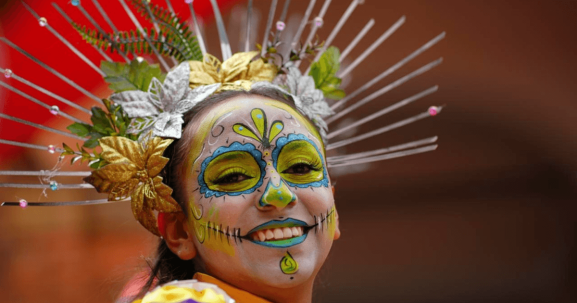Familias disfrutando de actividades deportivas y recreativas durante el Festival de Verano 2026 en Bogotá.