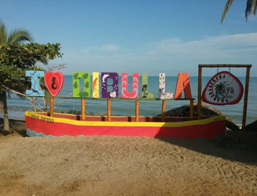 qué hacer en Dibulla, turismo en Dibulla, Palomino La Guajira, Quebrada Valencia, playas de La Guajira, ecoturismo Caribe colombiano