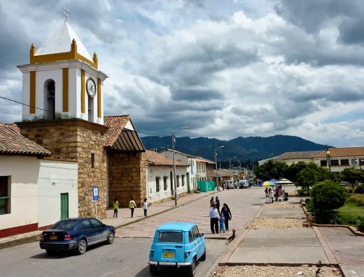 qué hacer en Suesca, Rocas de Suesca, escalada en Colombia, turismo de aventura en Cundinamarca, senderismo en Suesca, Laguna de Suesca