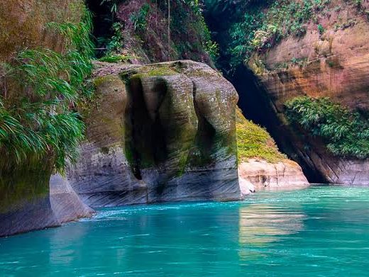 qué hacer en Lejanías Meta, Caño Cristalitos, turismo en Lejanías, ecoturismo Meta, cascadas de Lejanías, turismo de naturaleza Colombia