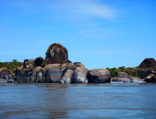El Tuparro Vichada, turismo El Tuparro, Parque Nacional El Tuparro, Raudal de Maipures, río Orinoco Vichada, ecoturismo Vichada, parques naturales de Colombia, turismo de naturaleza Colombia