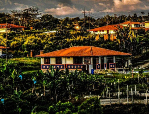 Montenegro es un destino donde el café, la aventura y la tradición se encuentran entre montañas y paisajes verdes en el corazón del Quindío.