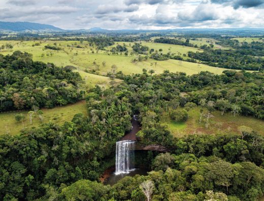 qué hacer en Lejanías Meta, Caño Cristalitos, turismo en Lejanías, ecoturismo Meta, cascadas de Lejanías, turismo de naturaleza Colombia