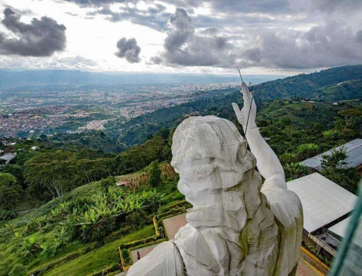 qué hacer en Vélez Santander, turismo en Vélez, bocadillo veleño, tierra del bocadillo veleño, turismo gastronómico Santander, provincia de Vélez, guayaba Vélez